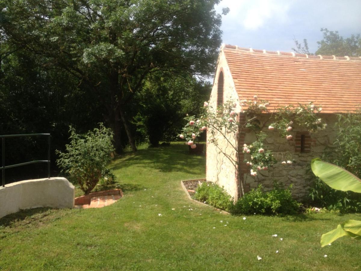 Villa Moulin en bord de rivière à Chevillon-sur-Huillard Extérieur photo